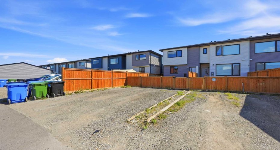 138 Homestead Boulevard, Calgary, Alberta T3J 2G8, 3 Bedrooms Bedrooms, ,3 BathroomsBathrooms,Residential,For Sale,Homestead,A2325003