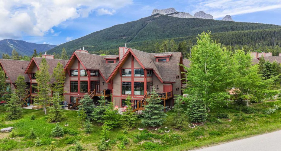 101 Armstrong Place, Canmore, Alberta T1W 3M2, 3 Bedrooms Bedrooms, ,4 BathroomsBathrooms,Residential,For Sale,Armstrong,A2325008