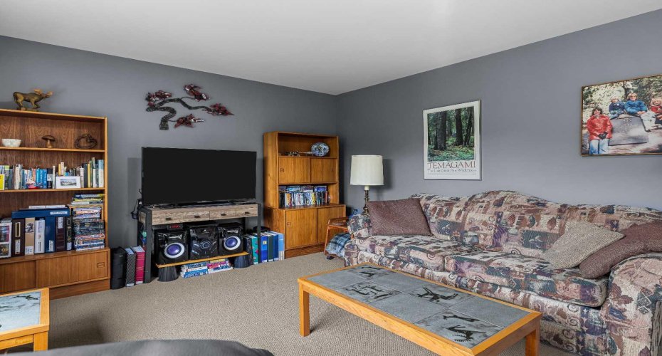 101 Armstrong Place, Canmore, Alberta T1W 3M2, 3 Bedrooms Bedrooms, ,4 BathroomsBathrooms,Residential,For Sale,Armstrong,A2325008