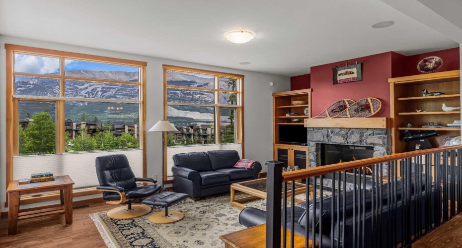 101 Armstrong Place, Canmore, Alberta T1W 3M2, 3 Bedrooms Bedrooms, ,4 BathroomsBathrooms,Residential,For Sale,Armstrong,A2325008