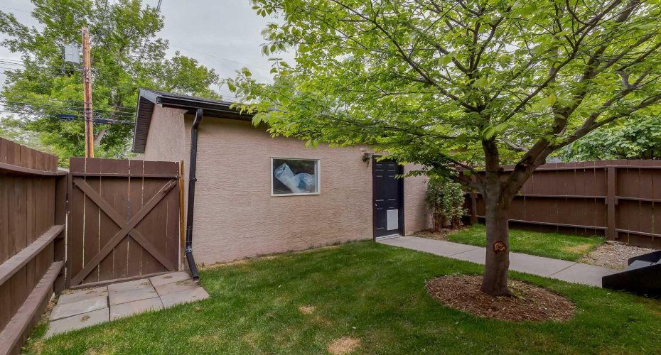310 8 Avenue, Calgary, Alberta T2E 0P9, 4 Bedrooms Bedrooms, ,4 BathroomsBathrooms,Residential,For Sale,8,A2325011