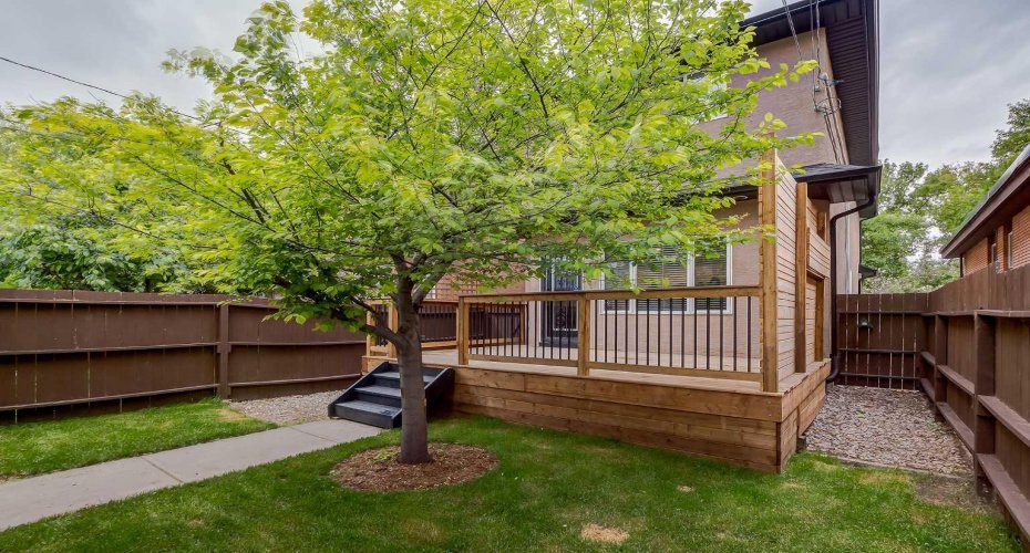 310 8 Avenue, Calgary, Alberta T2E 0P9, 4 Bedrooms Bedrooms, ,4 BathroomsBathrooms,Residential,For Sale,8,A2325011