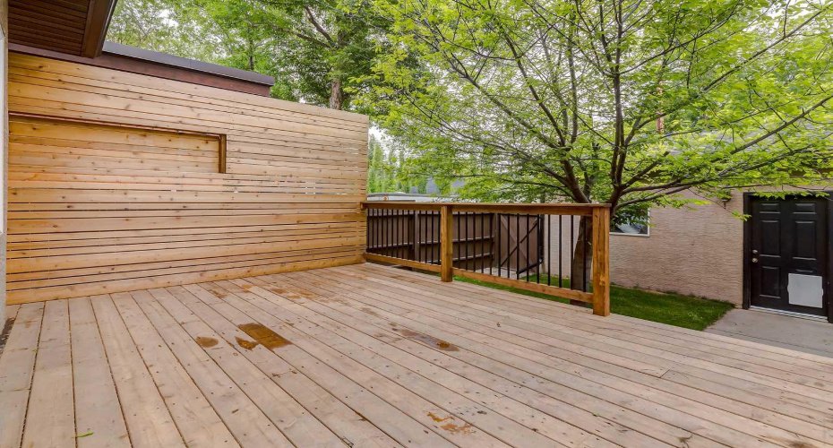 310 8 Avenue, Calgary, Alberta T2E 0P9, 4 Bedrooms Bedrooms, ,4 BathroomsBathrooms,Residential,For Sale,8,A2325011