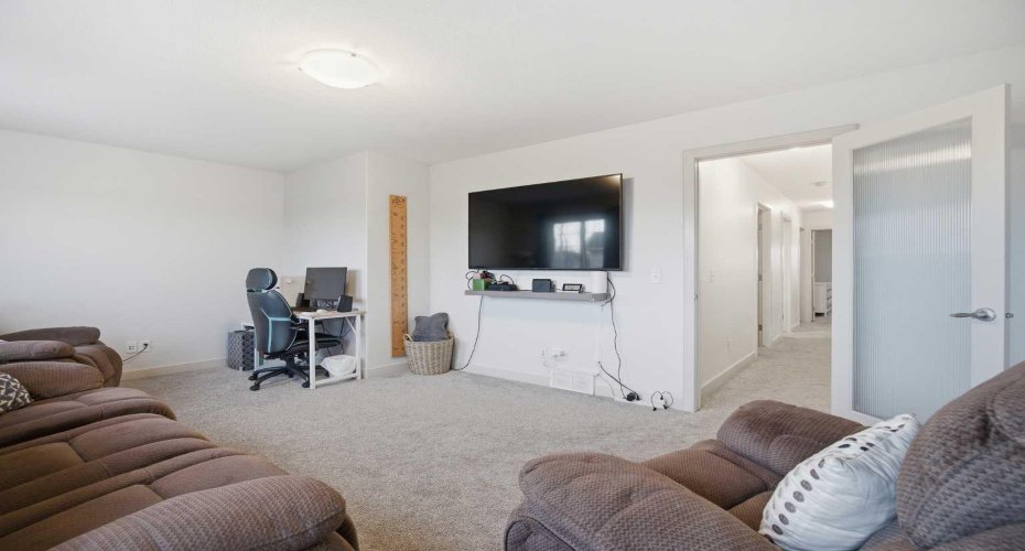 107 Everwoods Park, Calgary, Alberta T2Y 0G3, 3 Bedrooms Bedrooms, ,3 BathroomsBathrooms,Residential,For Sale,Everwoods,A2325012