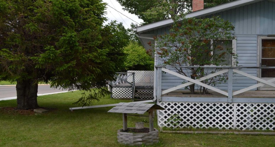 5259 51 Street, Lacombe, Alberta T4L1H7, 2 Bedrooms Bedrooms, ,1 BathroomBathrooms,Residential,For Sale,51,A2325022