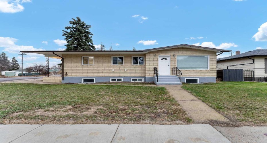 189 2 Street, Medicine Hat, Alberta T1A5K8, 3 Bedrooms Bedrooms, ,2 BathroomsBathrooms,Residential,For Sale,2,A2325050