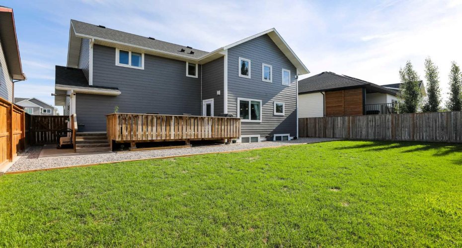 408 11B Street, Nobleford, Alberta T0L1S0, 5 Bedrooms Bedrooms, ,4 BathroomsBathrooms,Residential,For Sale,11B,A2325053