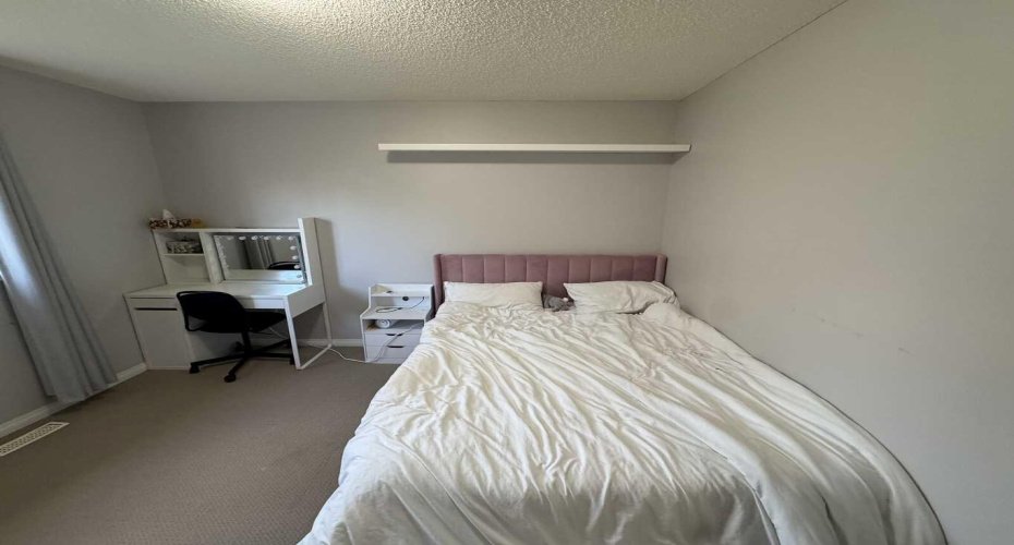 234 Royal Birch Bay, Calgary, Alberta T3G5X6, ,Rental,Royal Birch,A2325055
