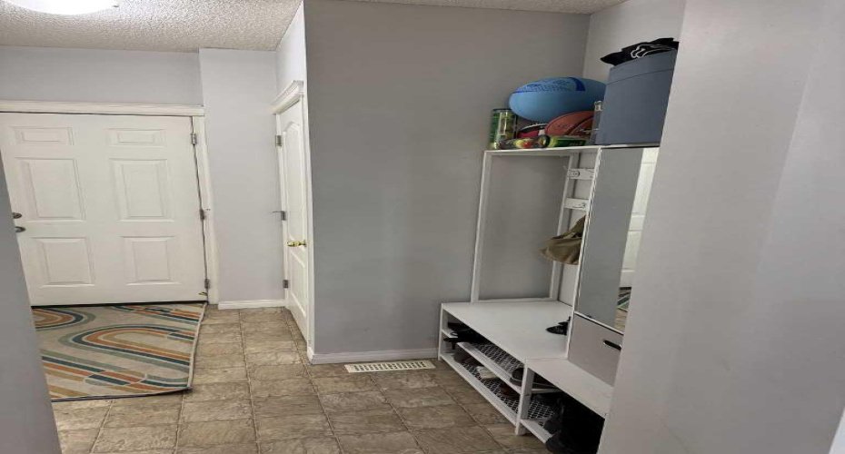 234 Royal Birch Bay, Calgary, Alberta T3G5X6, ,Rental,Royal Birch,A2325055