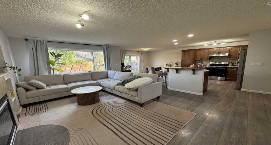 234 Royal Birch Bay, Calgary, Alberta T3G5X6, ,Rental,Royal Birch,A2325055