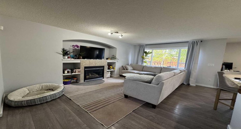 234 Royal Birch Bay, Calgary, Alberta T3G5X6, ,Rental,Royal Birch,A2325055