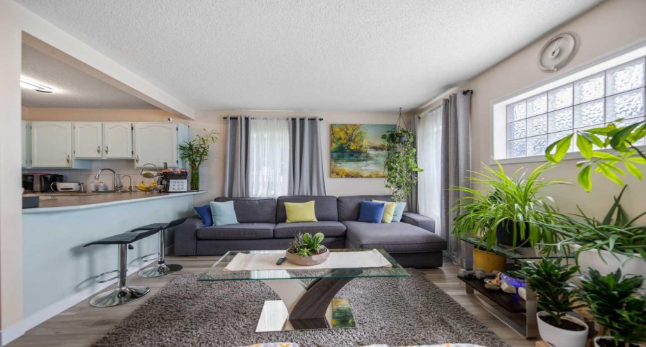 4 Millview Green, Calgary, Alberta T2Y 3W1, 3 Bedrooms Bedrooms, ,2 BathroomsBathrooms,Residential,For Sale,Millview,A2325057