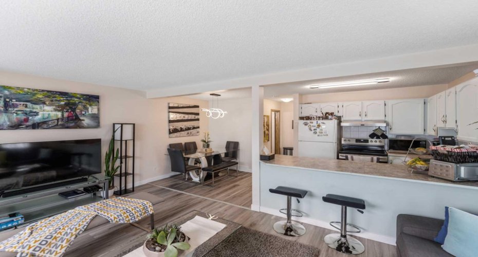 4 Millview Green, Calgary, Alberta T2Y 3W1, 3 Bedrooms Bedrooms, ,2 BathroomsBathrooms,Residential,For Sale,Millview,A2325057