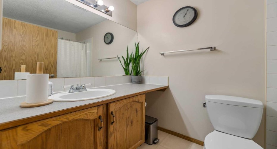 4 Millview Green, Calgary, Alberta T2Y 3W1, 3 Bedrooms Bedrooms, ,2 BathroomsBathrooms,Residential,For Sale,Millview,A2325057