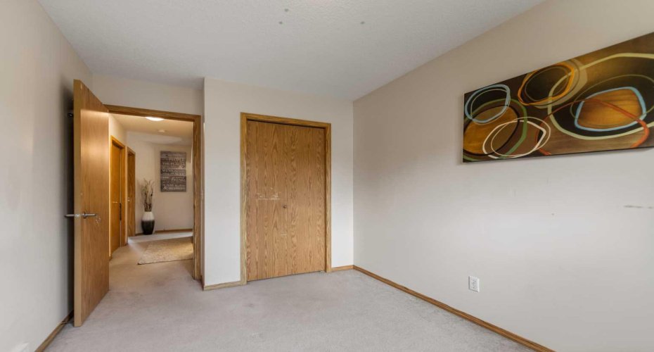 4 Millview Green, Calgary, Alberta T2Y 3W1, 3 Bedrooms Bedrooms, ,2 BathroomsBathrooms,Residential,For Sale,Millview,A2325057