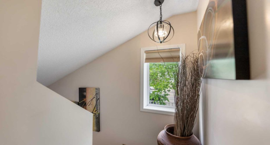 4 Millview Green, Calgary, Alberta T2Y 3W1, 3 Bedrooms Bedrooms, ,2 BathroomsBathrooms,Residential,For Sale,Millview,A2325057