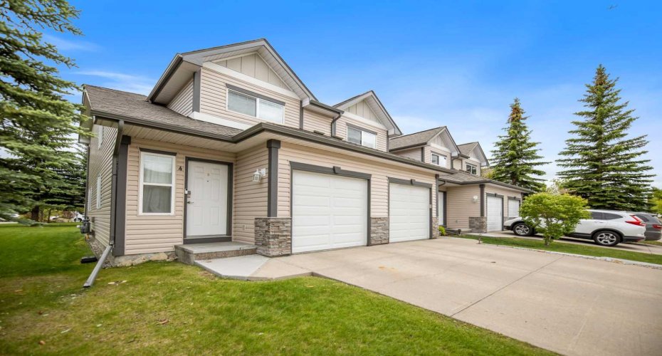4 Millview Green, Calgary, Alberta T2Y 3W1, 3 Bedrooms Bedrooms, ,2 BathroomsBathrooms,Residential,For Sale,Millview,A2325057