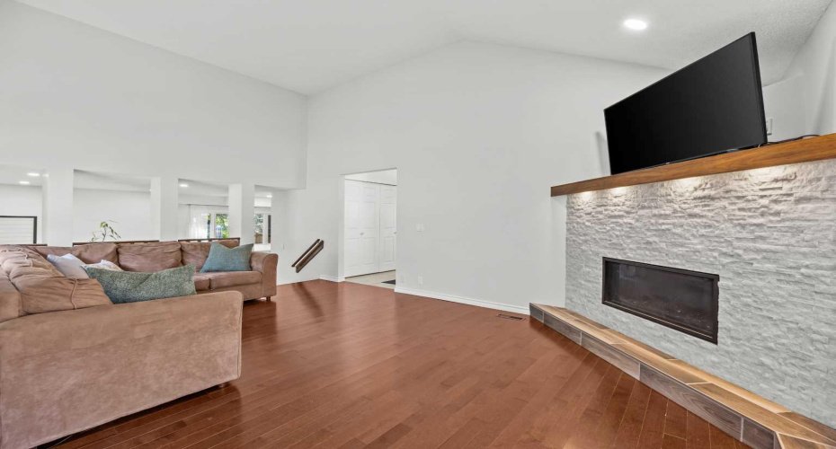 151 Ranchview Place, Calgary, Alberta T3G 1H7, 3 Bedrooms Bedrooms, ,3 BathroomsBathrooms,Residential,For Sale,Ranchview,A2323408