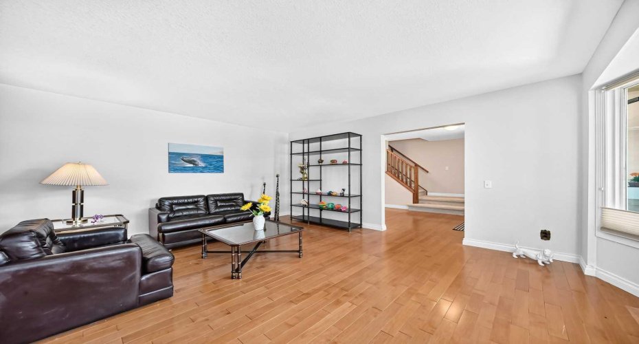316 Parkland Way, Calgary, Alberta T2J4L2, 5 Bedrooms Bedrooms, ,4 BathroomsBathrooms,Residential,For Sale,Parkland,A2323622
