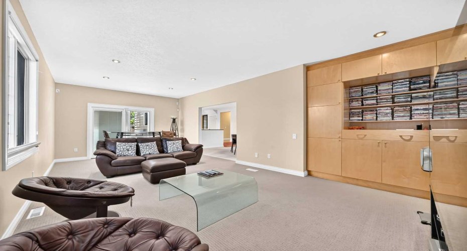 316 Parkland Way, Calgary, Alberta T2J4L2, 5 Bedrooms Bedrooms, ,4 BathroomsBathrooms,Residential,For Sale,Parkland,A2323622