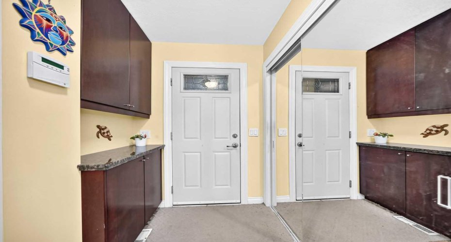 316 Parkland Way, Calgary, Alberta T2J4L2, 5 Bedrooms Bedrooms, ,4 BathroomsBathrooms,Residential,For Sale,Parkland,A2323622