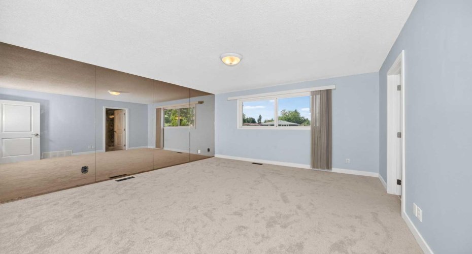 316 Parkland Way, Calgary, Alberta T2J4L2, 5 Bedrooms Bedrooms, ,4 BathroomsBathrooms,Residential,For Sale,Parkland,A2323622