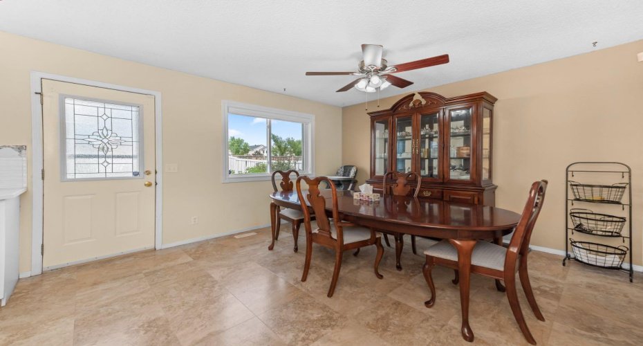 131 Coral Springs Circle, Calgary, Alberta T3J 3P5, 3 Bedrooms Bedrooms, ,3 BathroomsBathrooms,Residential,For Sale,Coral Springs,A2324861
