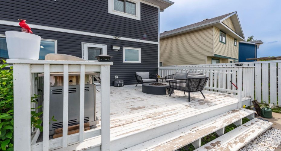 131 Coral Springs Circle, Calgary, Alberta T3J 3P5, 3 Bedrooms Bedrooms, ,3 BathroomsBathrooms,Residential,For Sale,Coral Springs,A2324861