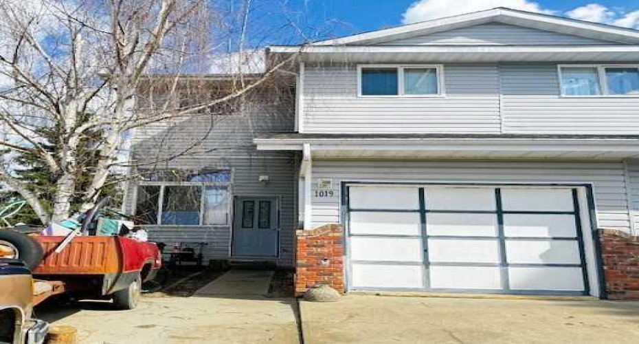 1019 12 Street, Slave Lake, Alberta T0G 2A3, 3 Bedrooms Bedrooms, ,3 BathroomsBathrooms,Residential,For Sale,12,A2324901