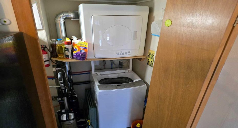 28126 Township Road 411, Rural Lacombe County, Alberta T4L 2N3, 2 Bedrooms Bedrooms, ,1 BathroomBathrooms,Residential,For Sale,Township Road 411,A2324910