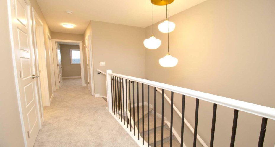 18 Sundown Place, Cochrane, Alberta T4C 3H2, 3 Bedrooms Bedrooms, ,3 BathroomsBathrooms,Residential,For Sale,Sundown,A2324935