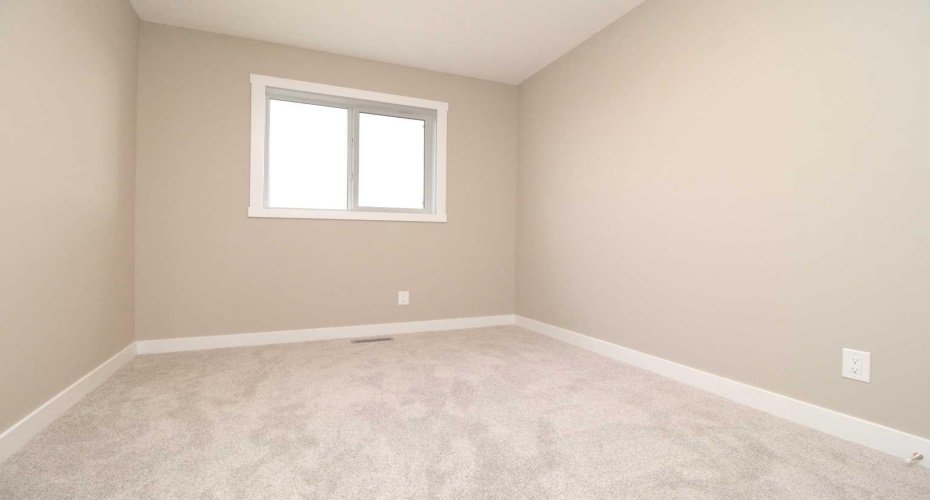 18 Sundown Place, Cochrane, Alberta T4C 3H2, 3 Bedrooms Bedrooms, ,3 BathroomsBathrooms,Residential,For Sale,Sundown,A2324935