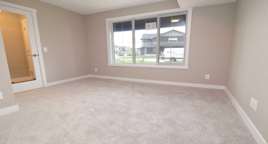 18 Sundown Place, Cochrane, Alberta T4C 3H2, 3 Bedrooms Bedrooms, ,3 BathroomsBathrooms,Residential,For Sale,Sundown,A2324935