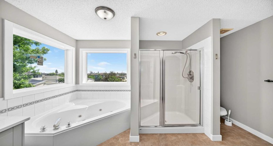 12915 Coventry Hills Way, Calgary, Alberta T3K 5L4, 5 Bedrooms Bedrooms, ,4 BathroomsBathrooms,Residential,For Sale,Coventry Hills,A2325111