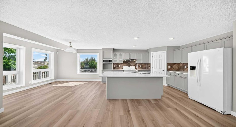 12915 Coventry Hills Way, Calgary, Alberta T3K 5L4, 5 Bedrooms Bedrooms, ,4 BathroomsBathrooms,Residential,For Sale,Coventry Hills,A2325111