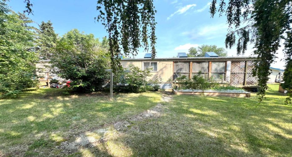 163078 TWP RD 232, Gem, Alberta T0J 1M0, 3 Bedrooms Bedrooms, ,1 BathroomBathrooms,Residential,For Sale,TWP RD 232,A2240586