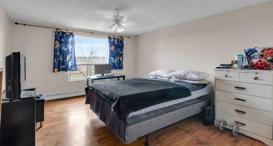 9800 Horton Road, Calgary, Alberta T2V5B5, 2 Bedrooms Bedrooms, ,1 BathroomBathrooms,Residential,For Sale,Horton,A2289066
