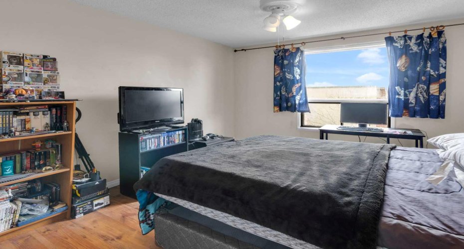 9800 Horton Road, Calgary, Alberta T2V5B5, 2 Bedrooms Bedrooms, ,1 BathroomBathrooms,Residential,For Sale,Horton,A2289066