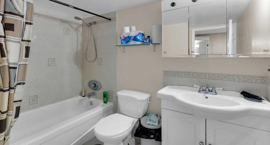 9800 Horton Road, Calgary, Alberta T2V5B5, 2 Bedrooms Bedrooms, ,1 BathroomBathrooms,Residential,For Sale,Horton,A2289066