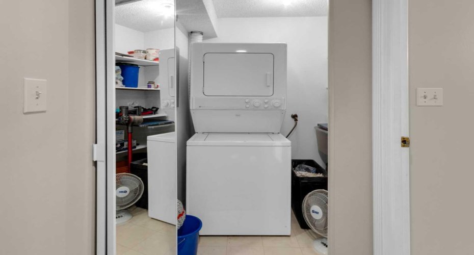 9800 Horton Road, Calgary, Alberta T2V5B5, 2 Bedrooms Bedrooms, ,1 BathroomBathrooms,Residential,For Sale,Horton,A2289066