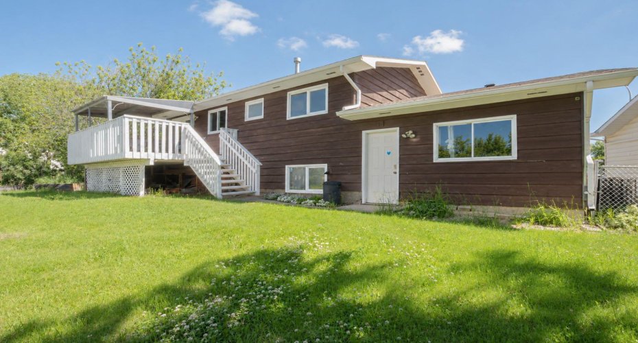 11814 96 Street, Grande Prairie, Alberta T8V 4P4, 4 Bedrooms Bedrooms, ,2 BathroomsBathrooms,Residential,For Sale,96,A2299559