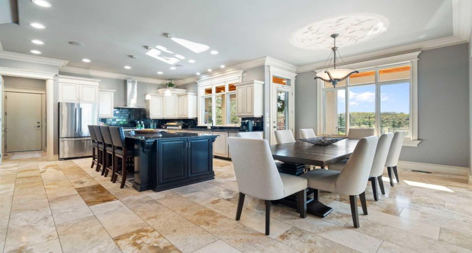 Dining Area 2