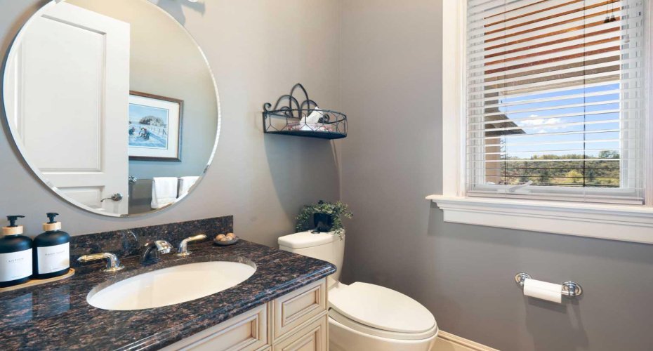 Powder room 2