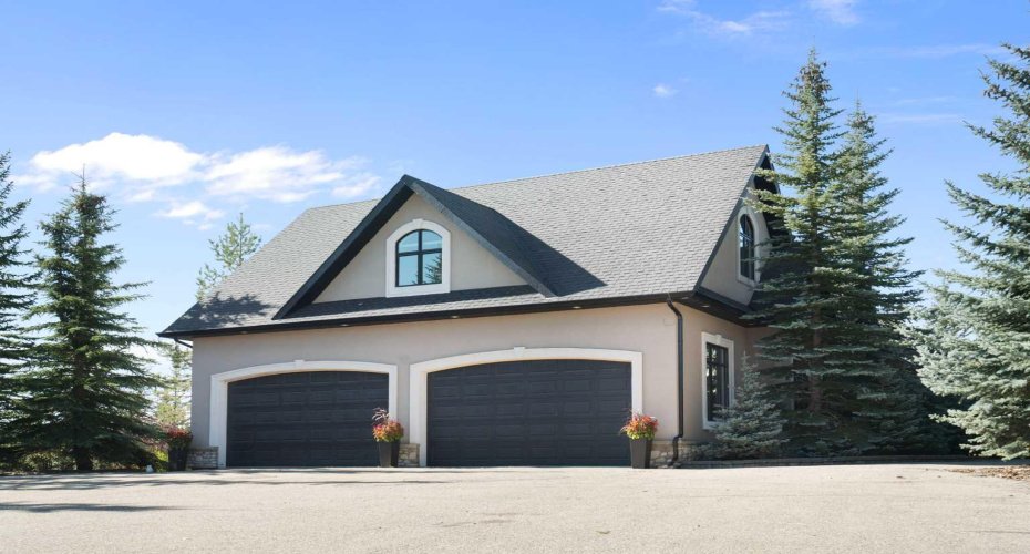Attached Garage- exterior