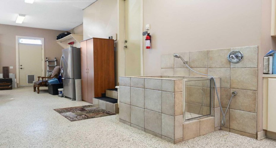 Pet Shower