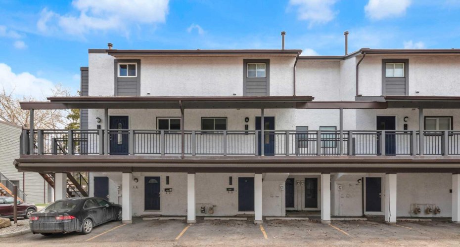 2520 Palliser Drive, Calgary, Alberta T2V 4S9, 2 Bedrooms Bedrooms, ,1 BathroomBathrooms,Residential,For Sale,Palliser,A2305603