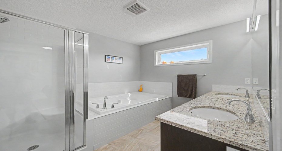 53 Fireside Crescent, Cochrane, Alberta T4C 2L4, 4 Bedrooms Bedrooms, ,4 BathroomsBathrooms,Residential,For Sale,Fireside,A2325148