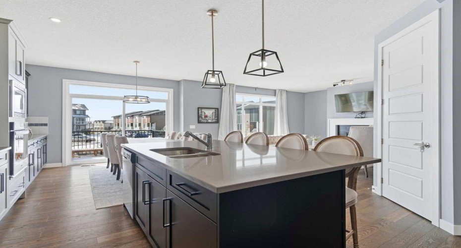 12 Ranchers Bay, Okotoks, Alberta T1S 0P2, 3 Bedrooms Bedrooms, ,3 BathroomsBathrooms,Residential,For Sale,Ranchers,A2325217