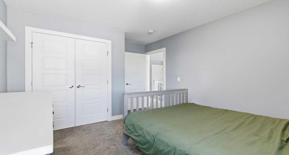 12 Ranchers Bay, Okotoks, Alberta T1S 0P2, 3 Bedrooms Bedrooms, ,3 BathroomsBathrooms,Residential,For Sale,Ranchers,A2325217
