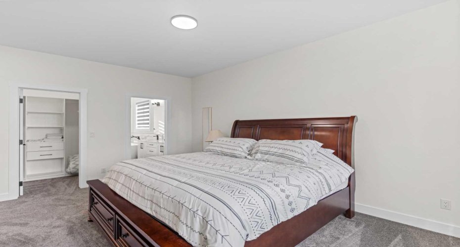 136 Douglas Ridge Green, Calgary, Alberta T2Z 2T3, 4 Bedrooms Bedrooms, ,4 BathroomsBathrooms,Residential,For Sale,Douglas Ridge,A2325305